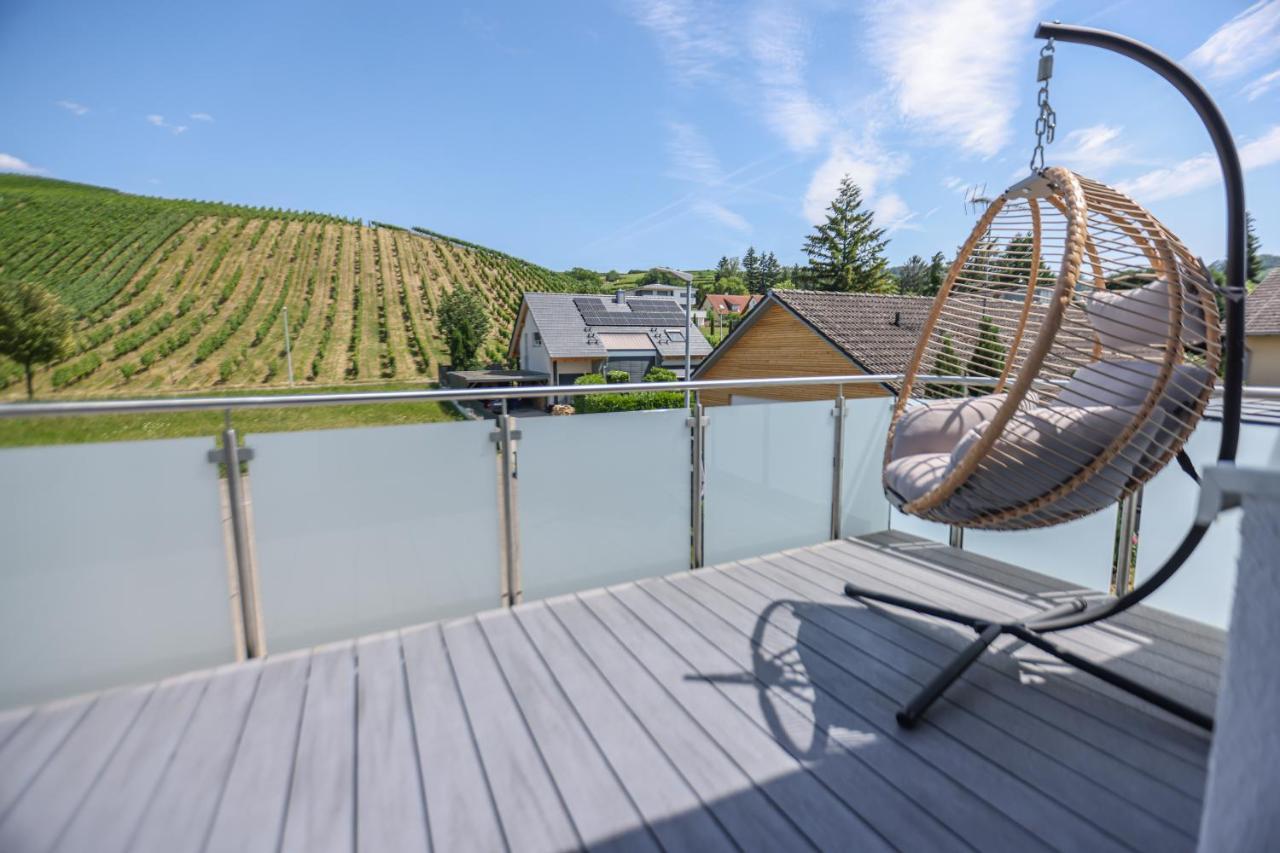 Penthouse-wohnung I 100 Qm I Blick Auf Weinreben I Nespresso I Emma Matratzen *