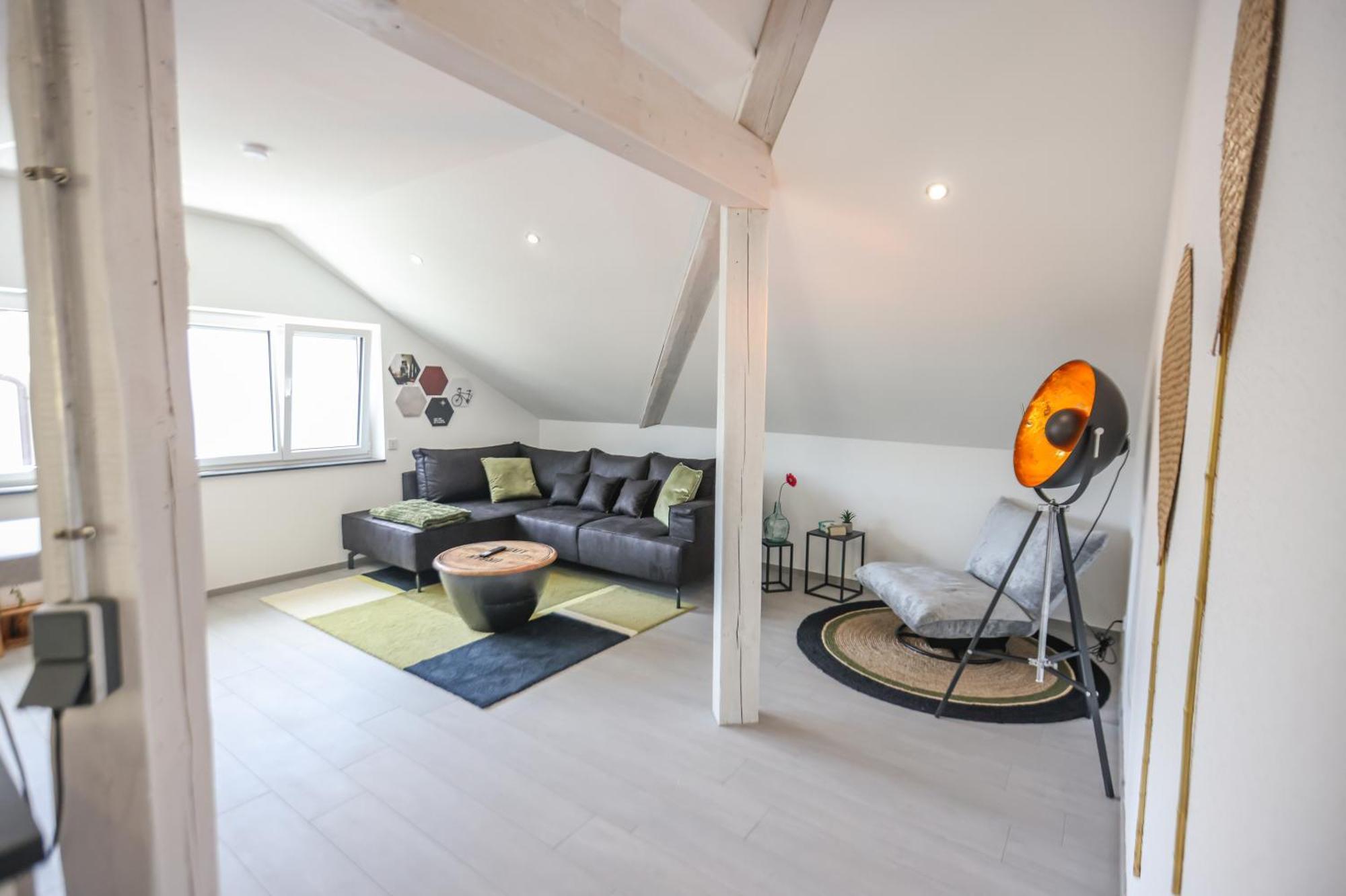 Apartment Penthouse-wohnung I 100 Qm I Blick Auf Weinreben I Nespresso I Emma Matratzen